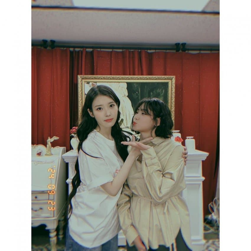 1727021223.jpg 스압) 엊그제 아이유 콘서트 갔던 연예인들.jpg