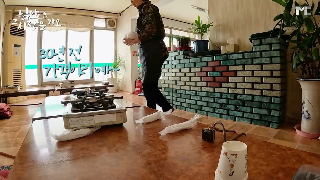 2091.mp4_000343.376.jpg 구미 어느 곱창집에 있는 돌곱창 가격 수준 ㄷㄷㄷ...jpg