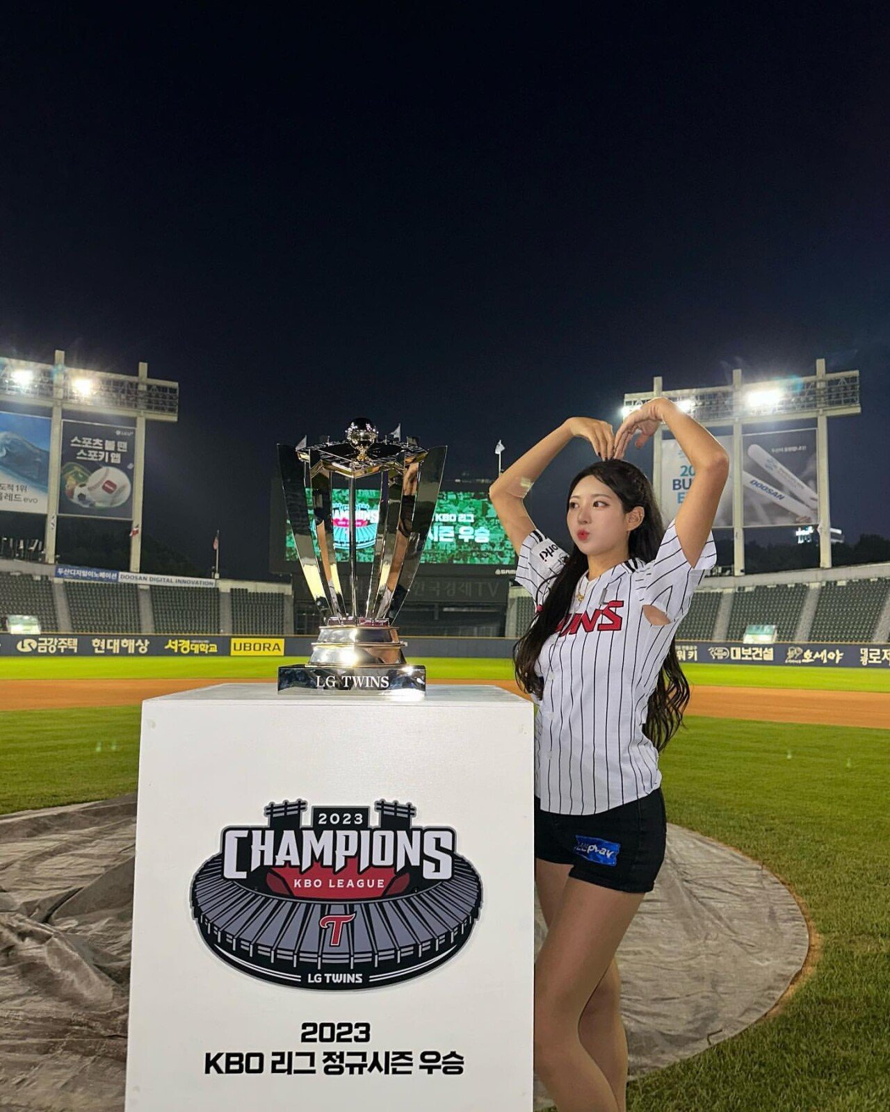 2023-10-16 11.40.29 3214548196850526529_1395760303.jpg LG 김이서 치어리더 오늘 인스타.jpg
