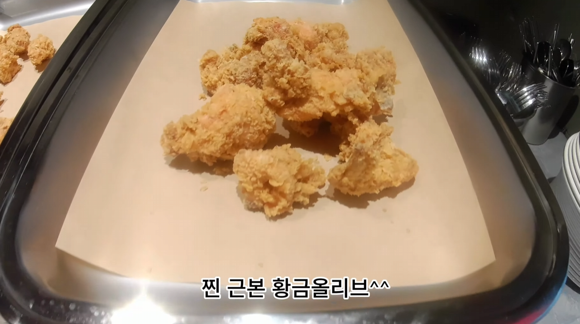 bt9b99350bd8ce71c26281cbec21d0a6c3.png