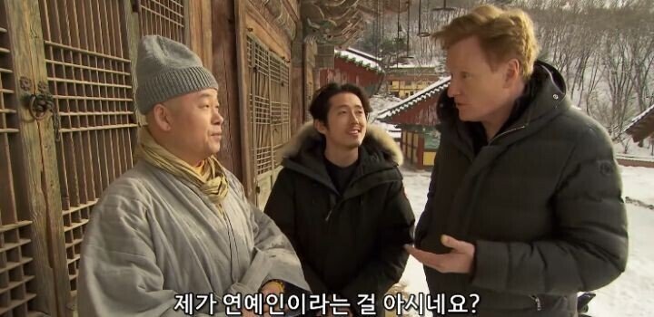 스님을 보고 당황한 외국 연예인 ㄷㄷ...jpg