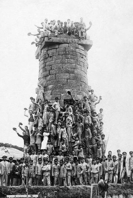 2RQOJUY5R52TUTHT33CQYJIRZM.jpg 60년대 전설적인 수학여행 컷 ㄷㄷㄷ.jpg