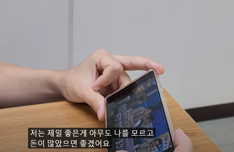 img/23/09/05/18a64b64df04ceb2e.jpg 충주맨 근황 ㄷㄷㄷ...jpg