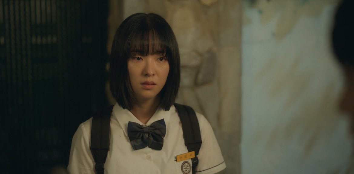 F5fmB3PbwAAcP1T.jpeg.jpg 지금 넷플 신작이, 대중 반응이 미미한 이유.jpg