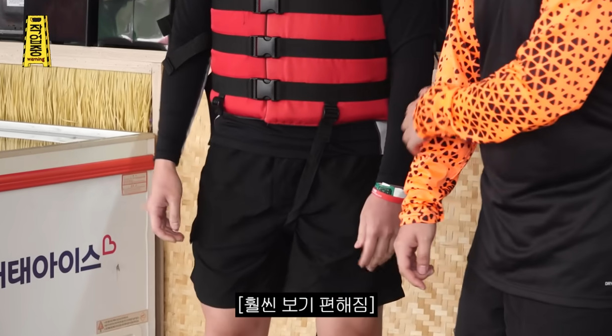 본인 핏 자랑하다가 팩폭먹은 빠니보틀.jpg | 인스티즈