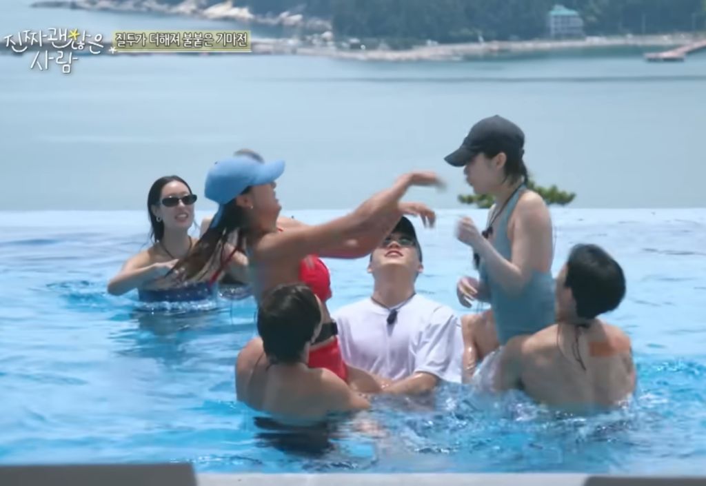 연프에서 게임하다가 순식간에 일어난 사고(feat.코성형한 남자는 구축만을 지킨다...)