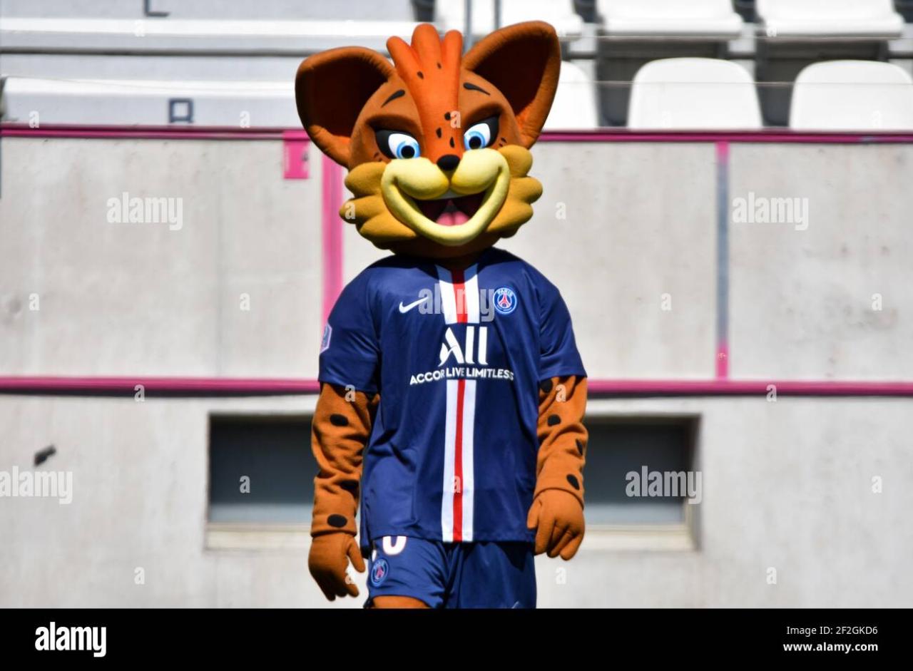 germain-the-mascot-of-psg-during-the-womens-french-championship-d1-football-match-between-paris-saint-germain-and-soyaux-on.jpg