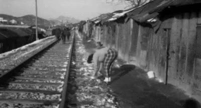 불과 60여년 전 한국인 생활수준...gif (스크롤)