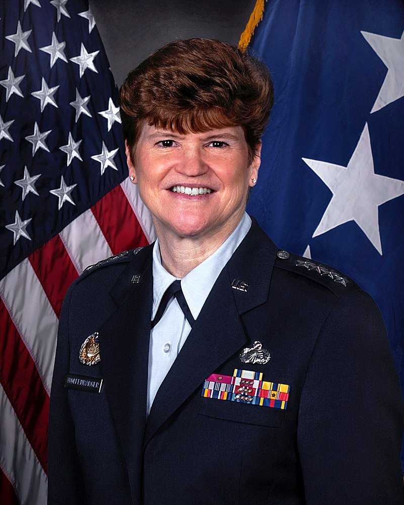 Wolfenbarger_2012_2.jpg 미군 역사상 여군이 대장이 된 사례들