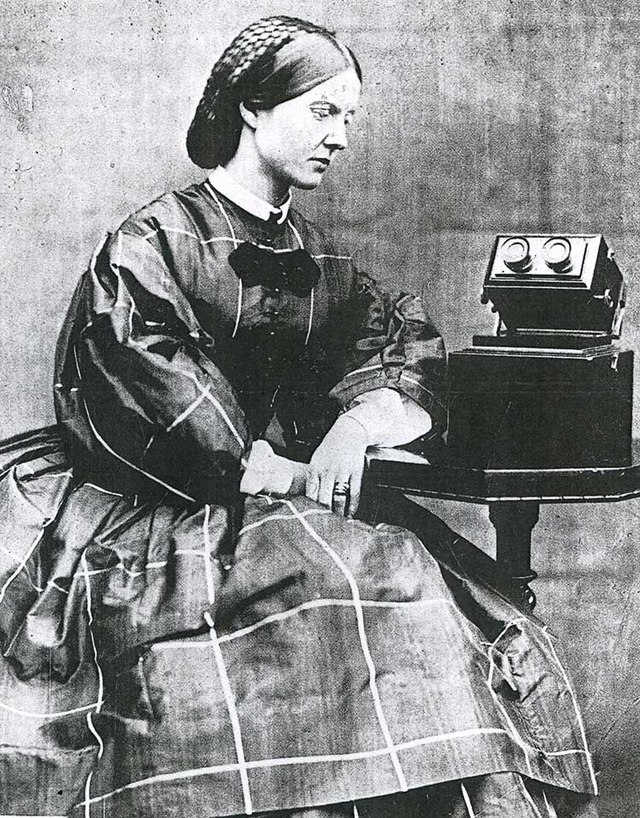 640px-Mary_Ward_by_microscope.jpg