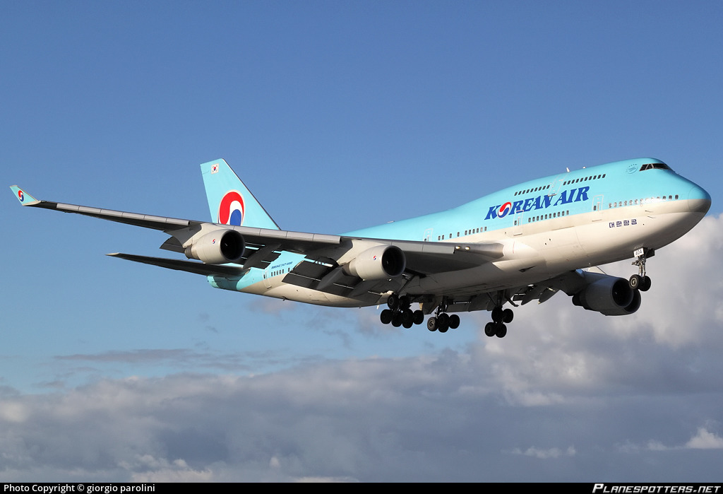 hl7404-korean-air-lines-boeing-747-4b5_PlanespottersNet_387685_c8f4d1a19c_o.jpg