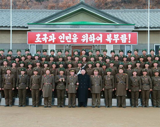 DNKF_13341_295691_1417480228_i.jpg 최근 김정은이 경호부대에 하사한 특별 배급.jpg
