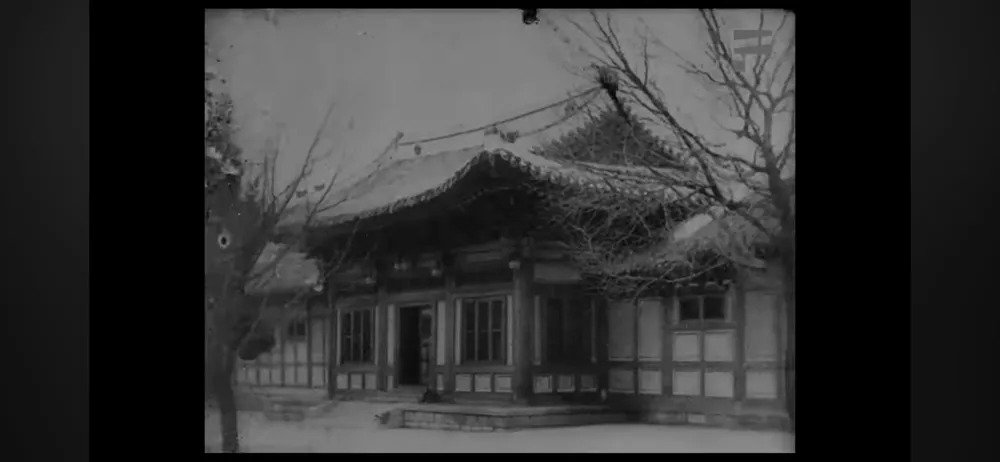 Internet_20231028_122801_25.webp.ren.jpg 식민지배자의 눈에 비친 1920년대 경성의 모습을 담은 영화 "경성소식"