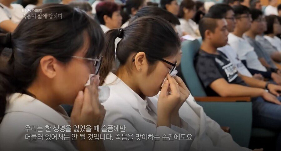 pic_034.jpg 어느 대만 의과대학의 특이한 문화 \'말없는 멘토\'