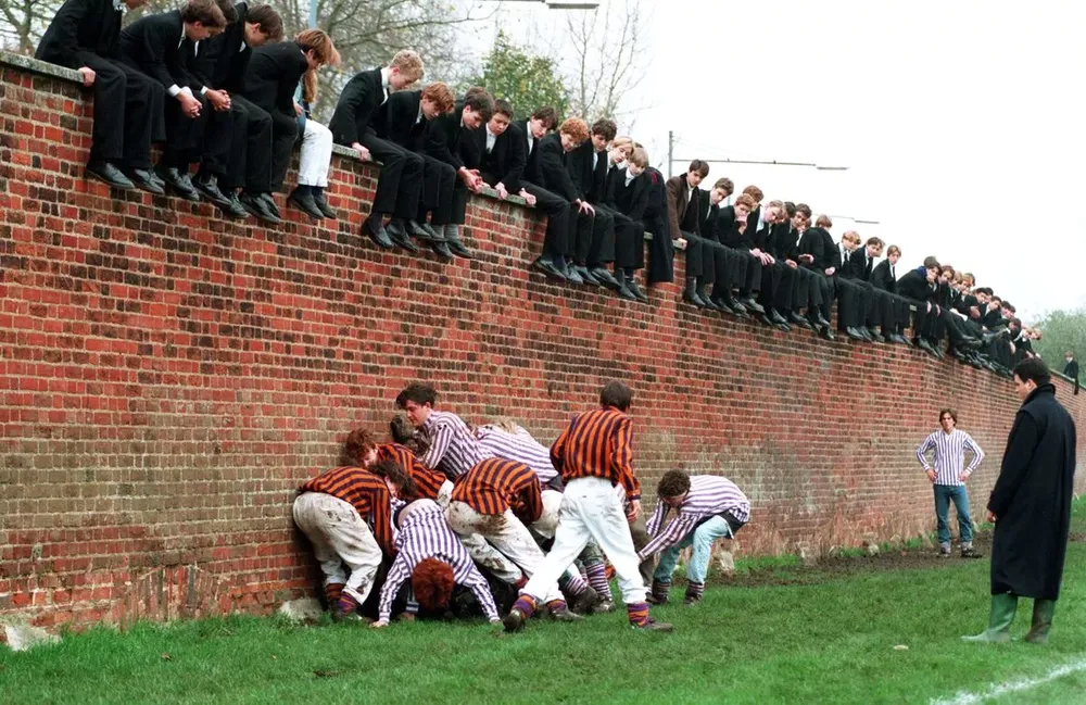 Eton College Wall Game.png 영국 사립학교 풋볼들에 대해서 간단하게 알아보자