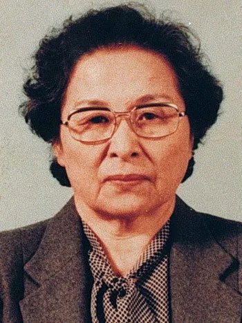 cDsvUw (1).webp.ren.jpg 무려 30년을 북한간첩으로 살았는데 아무도 몰랐던 여자