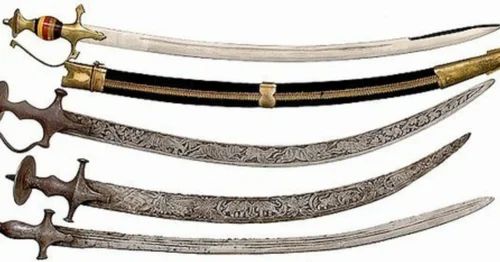 curved-iron-sword-500x500.jpg 치가 떨리는 오천 년 역사상 최악의 국가