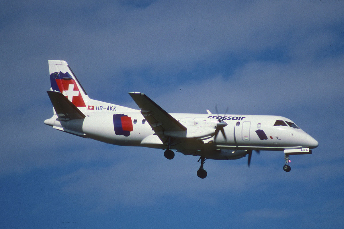 1200px-39bb_-_Crossair_Saab_340B,_HB-AKK@ZRH,09.09.1998_(8296142611).jpg