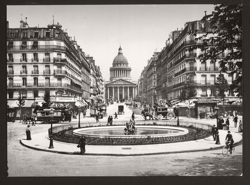 historic-bw-photos-of-paris-france-late-19th-century-09-1024x761.jpg
