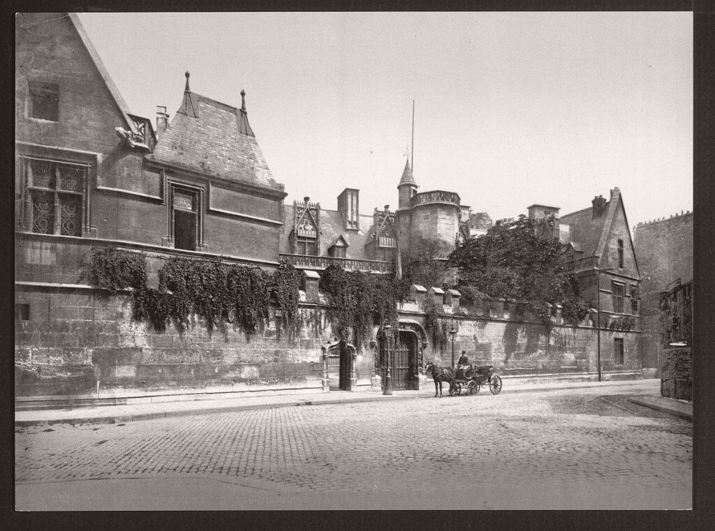 historic-bw-photos-of-paris-france-late-19th-century-10-1024x761.jpg