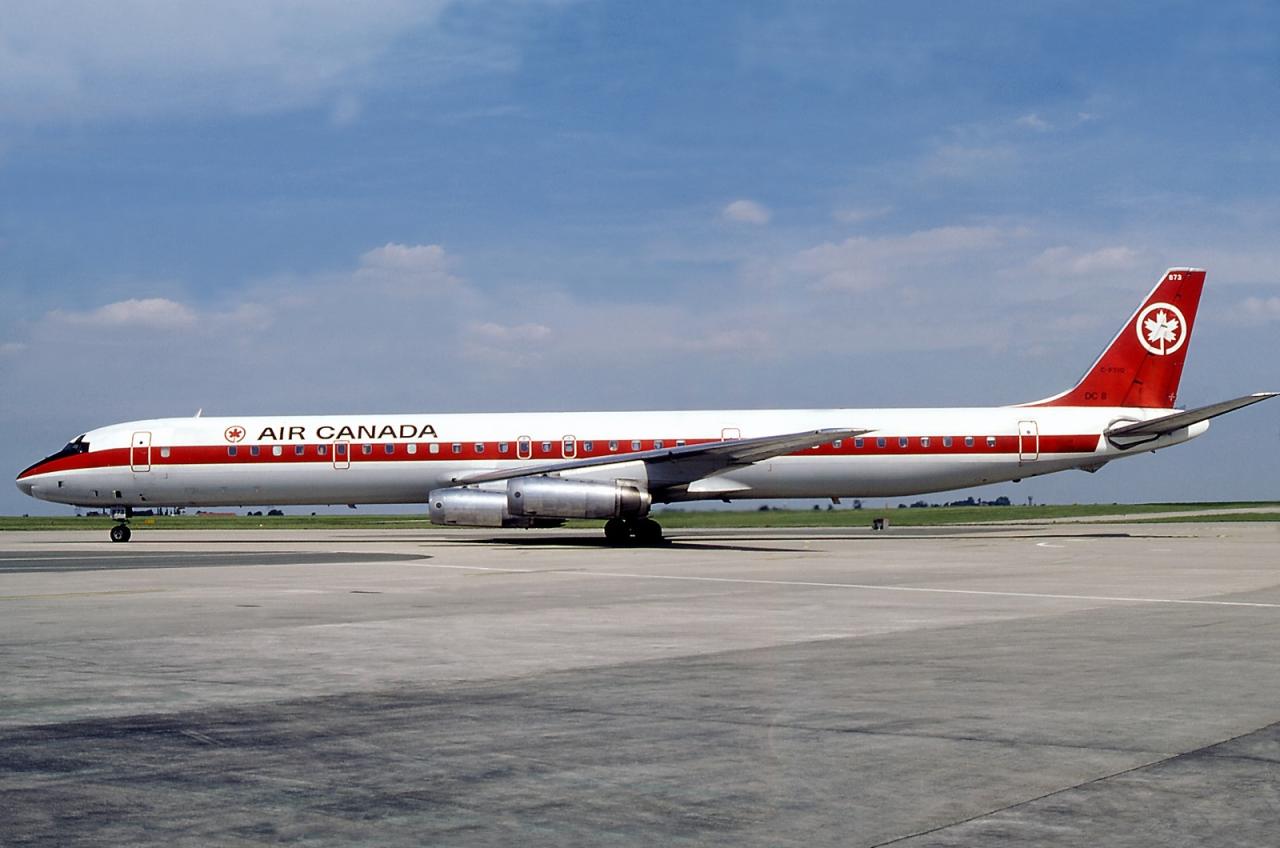 McDonnell_Douglas_DC-8-63,_Air_Canada_AN0586311.jpg