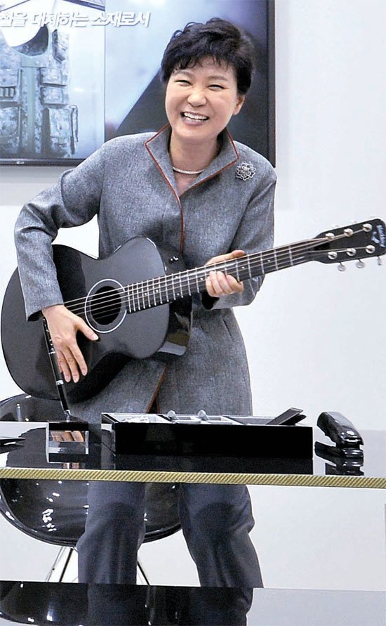 htm_20141125137820102011.jpg 5000년 한국사에서 딱 18명 존재했던 여성 지도자들