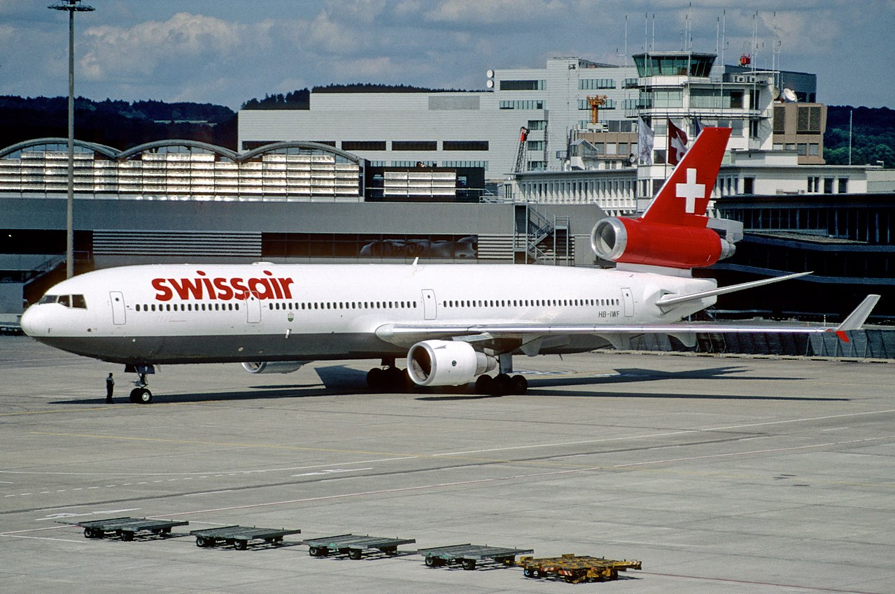 1280px-28as_-_Swissair_MD-11,_HB-IWF@ZRH,14.07.1998_(4713082874).jpg