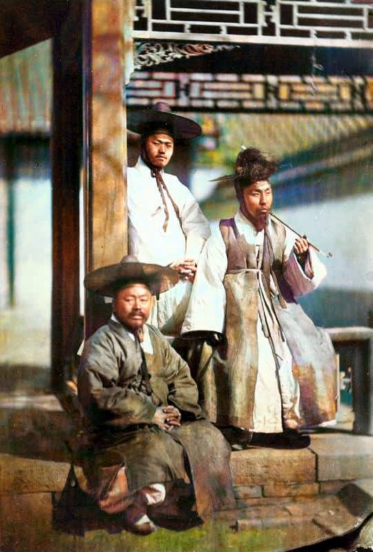 1688000999-colorized.jpg 구한말~1910년대 한국인들의 모습과 한국의 풍경 (컬러복원)
