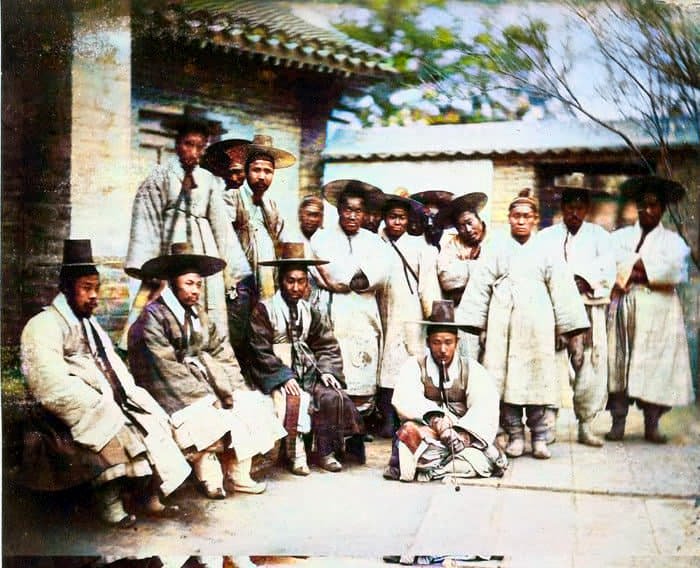 1688000999 (1)-colorized.jpg 구한말~1910년대 한국인들의 모습과 한국의 풍경 (컬러복원)