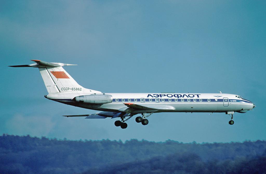 Aeroflot_Tu-134A_CCCP-65862_ZRH_1983-1-9.png.jpg