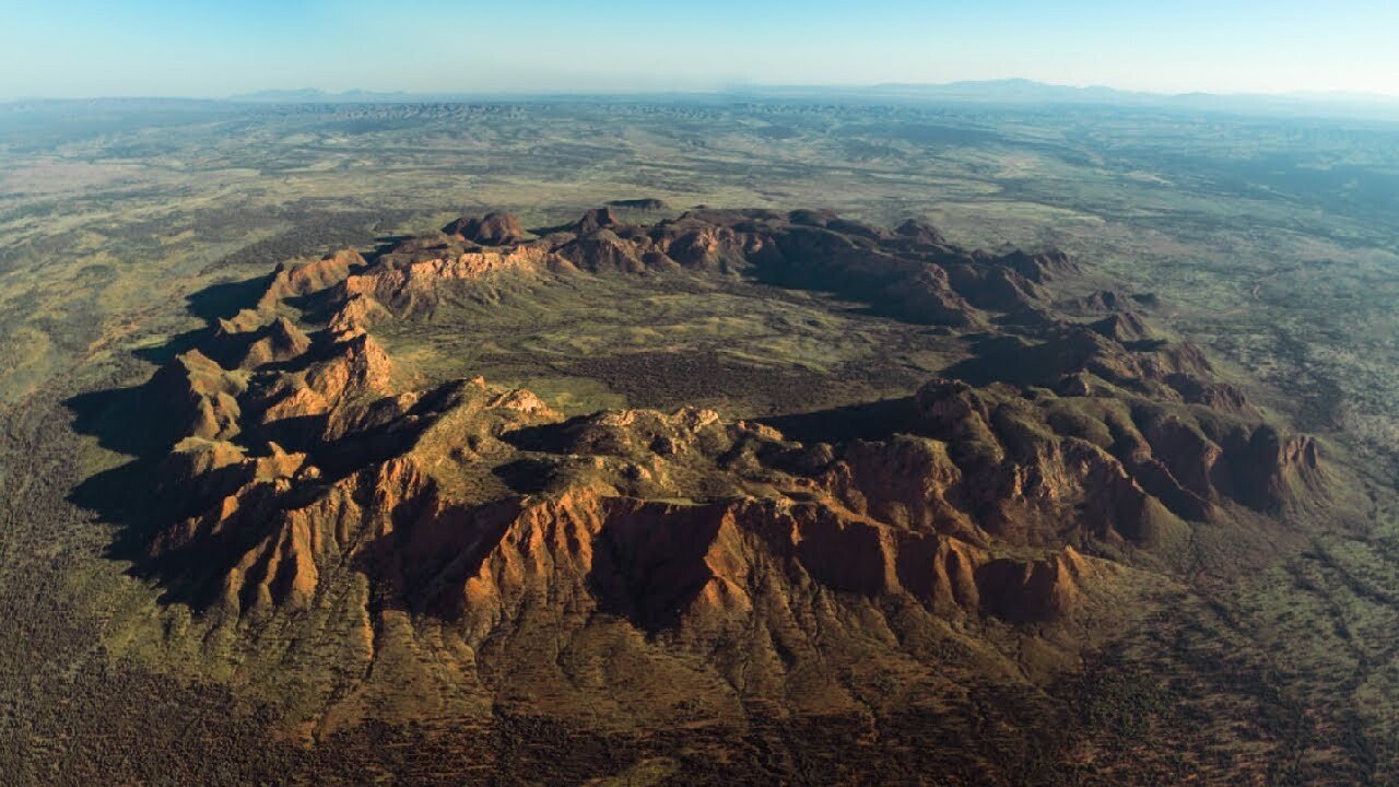 호주 gosses bluff crater 직경 22km.jpg 세계 곳곳의 운석 충돌구