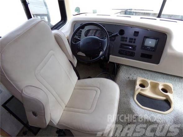 other-winnebago-australi-d6c5,150102128984_6.jpg 미국에서 미친 월세에 대한 해결책 중 하나