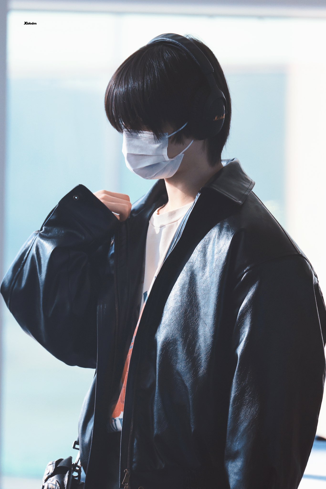 투바투 범규 가죽자켓