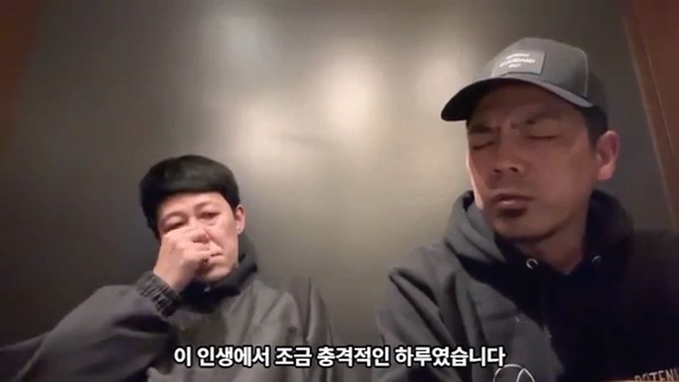 1 (32).jpg 케이팝 걸그룹 콘서트를 보고 현타가 왔다는 일본 개그맨 둘.jpg