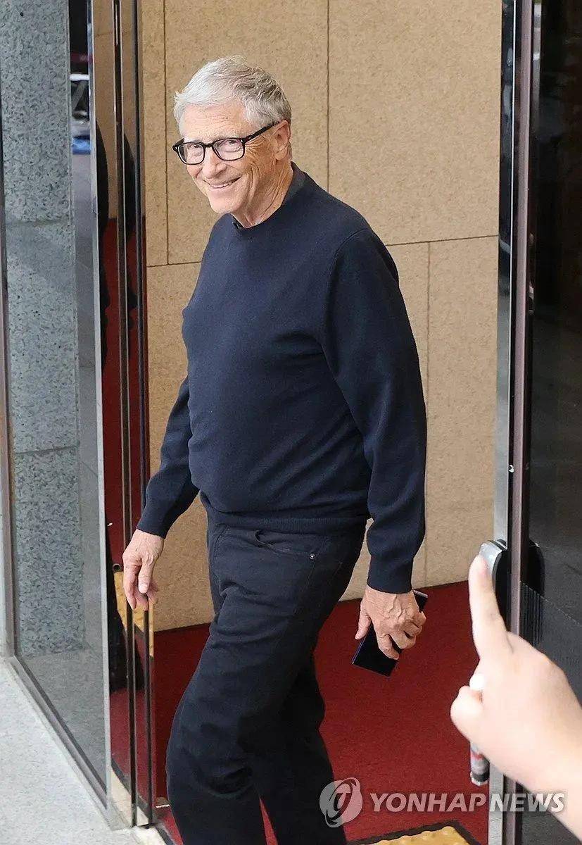 빌게이츠 입국.jpg4.webp.jpg
