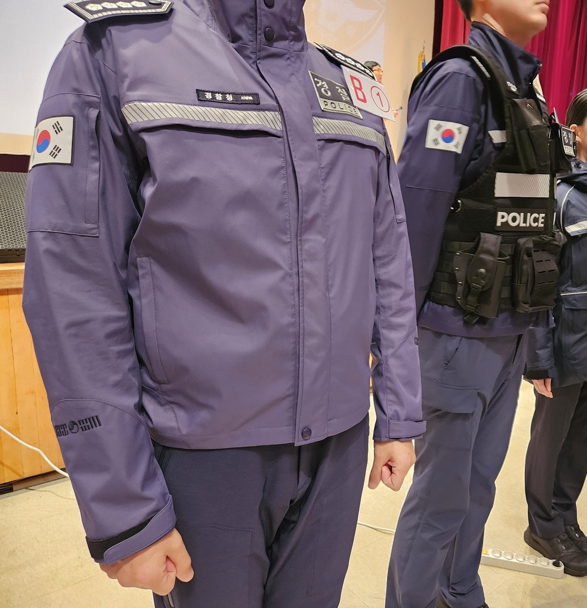AKR20250725061800004_02_i_P4.jpg 대한민국 경찰 근무복의 역사.jpg