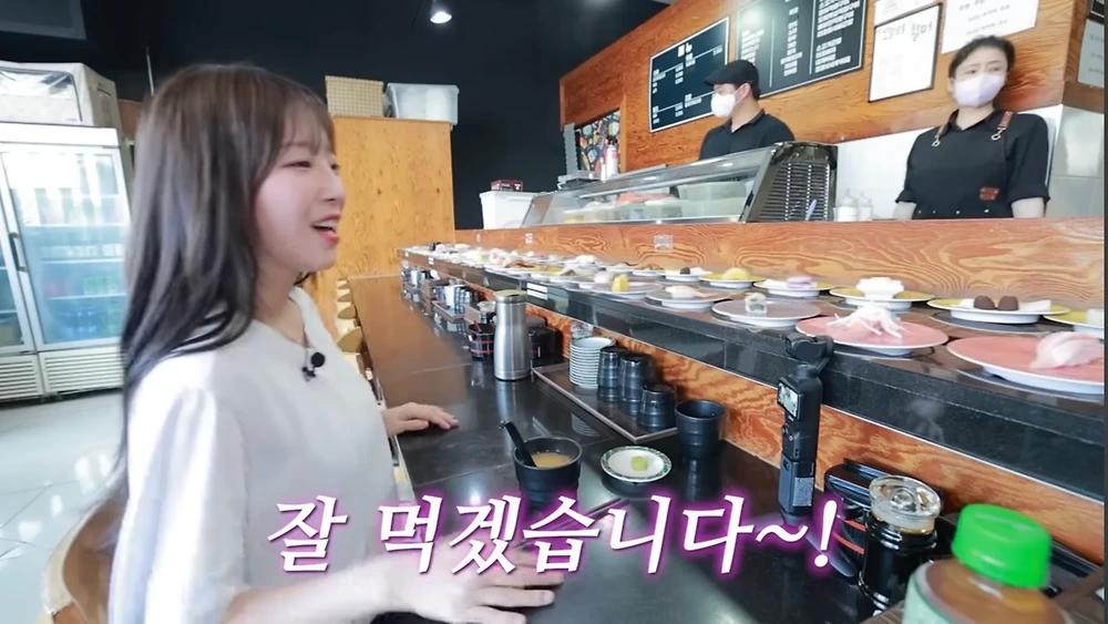 회전초밥집에서 쯔양이 먹은 접시량1.webp.jpg