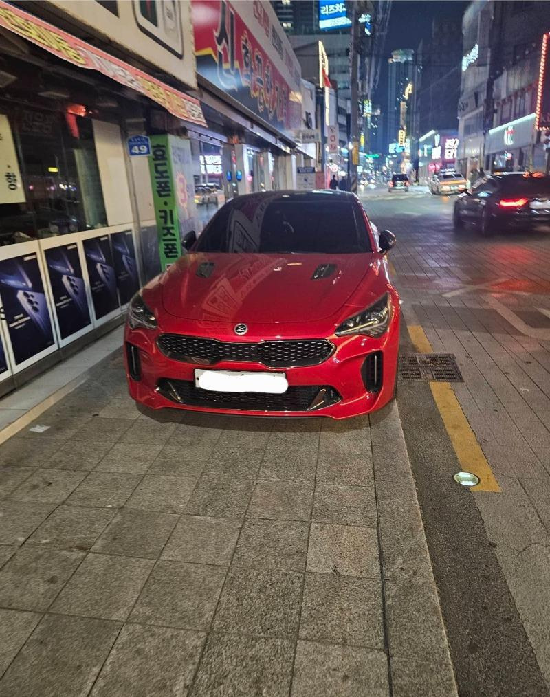 대구 동성로 인도 주차 95대 신고8.jpg