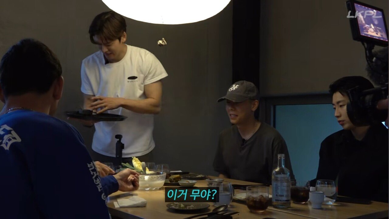 Screenshot_20250508_205003_YouTube.jpg
