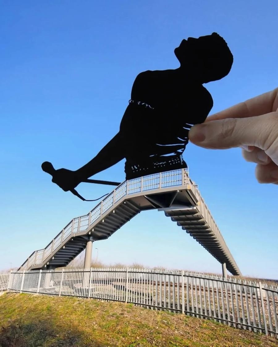 종이와 실제 사진의 혼합 예술5.jpg
